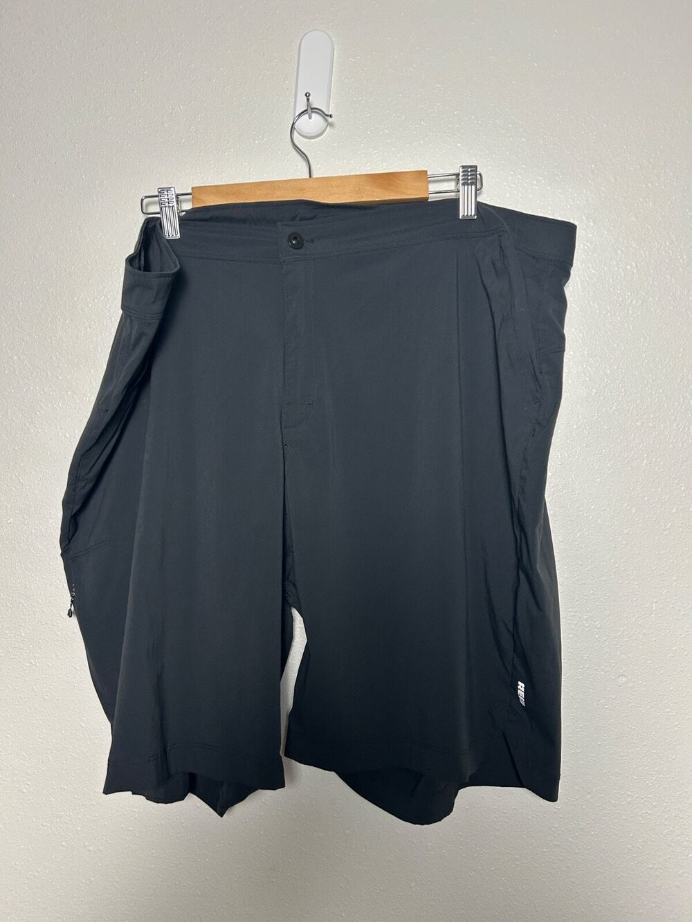 Rei Co-op Black Hiking Outdoors Shorts Size XXL